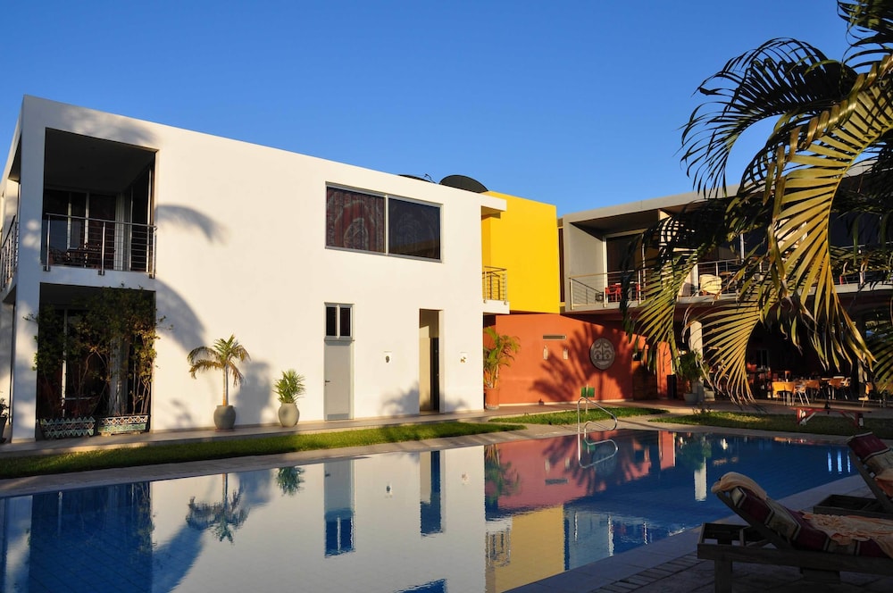 Leo S Beach Hotel Restaurant Adults Only 34/39
