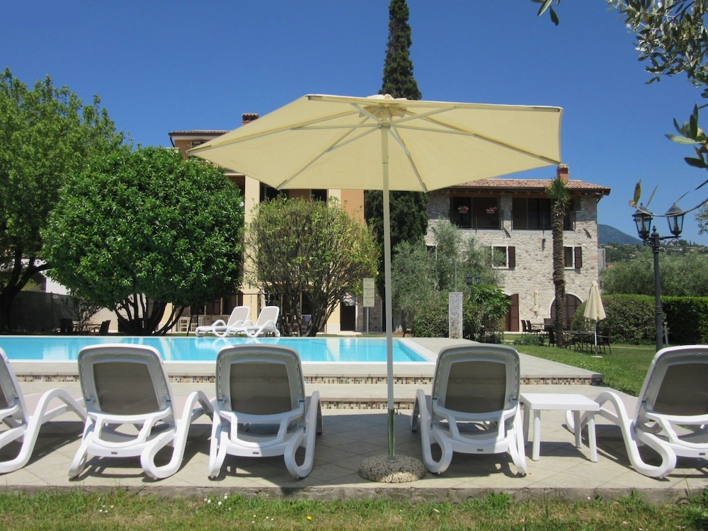 Residence Rustico 3/50