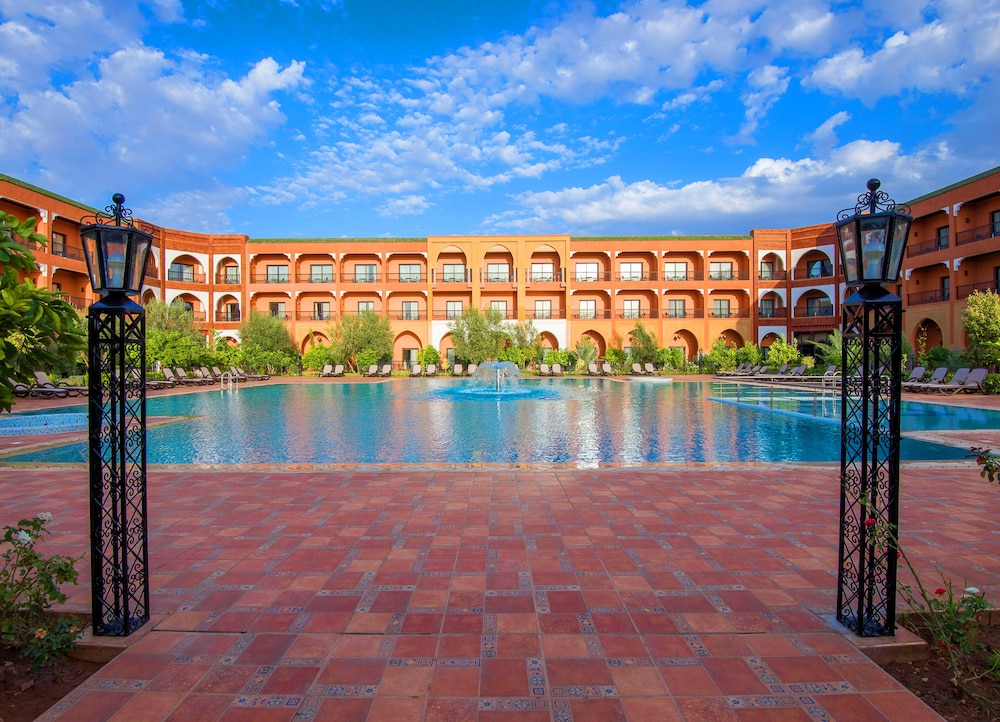 Hotel Riad Ennakhil 71/74