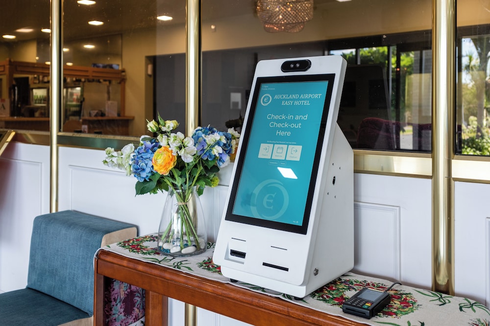 Garden Inn Airport 6/50