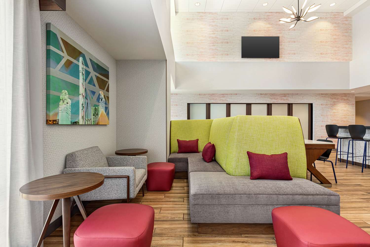 Hampton Inn & Suites Oroville 20/24