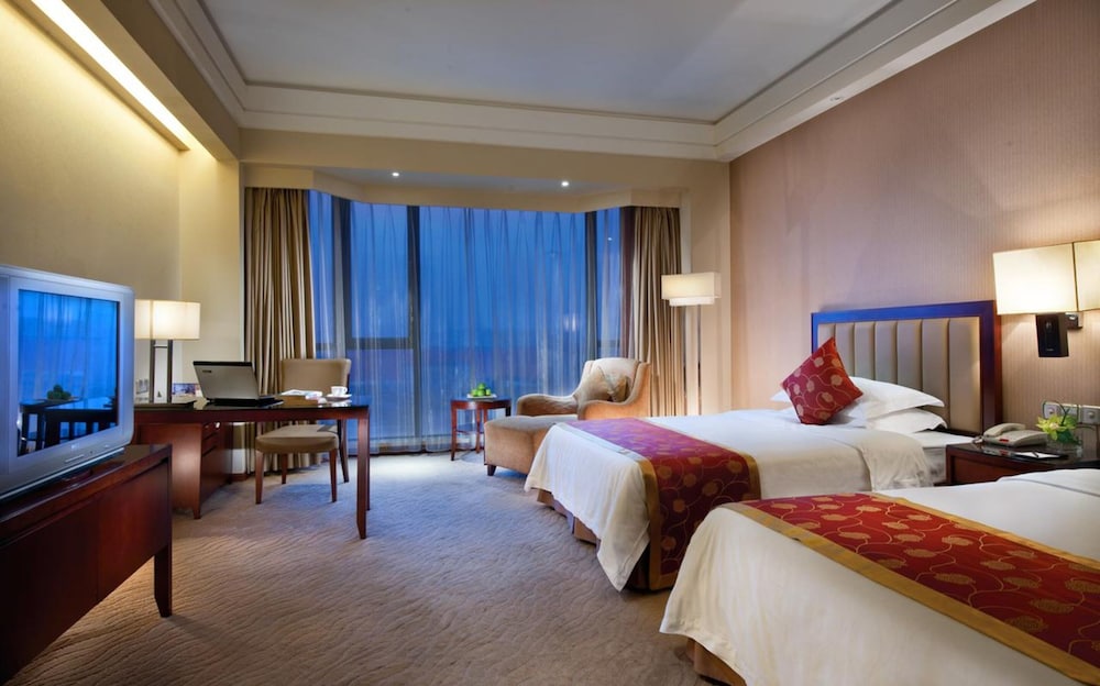 Yidu Jinling Grand Hotel 10/50