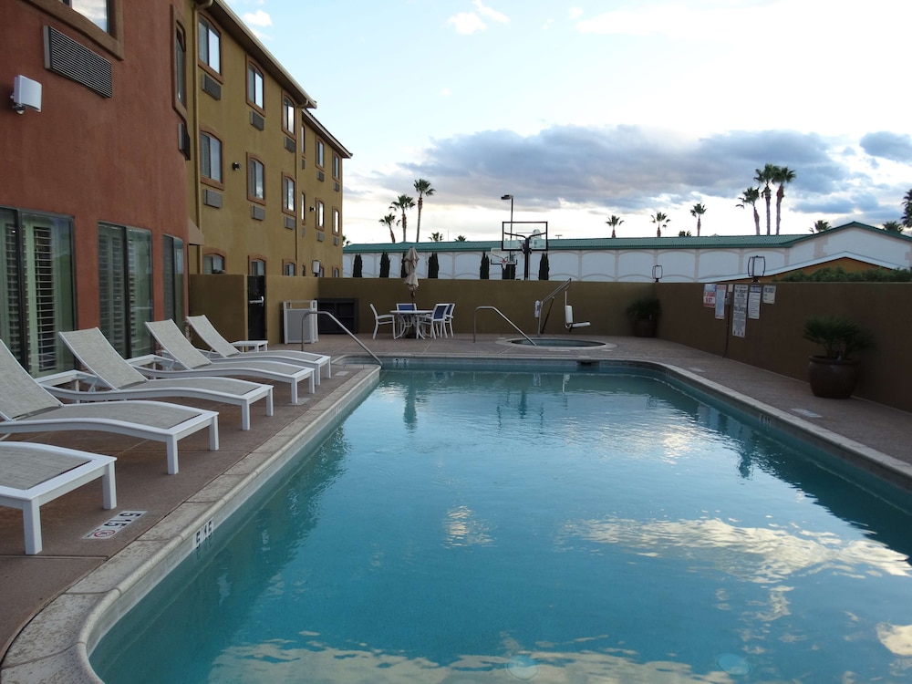 Best Western Plus Safford 1/43