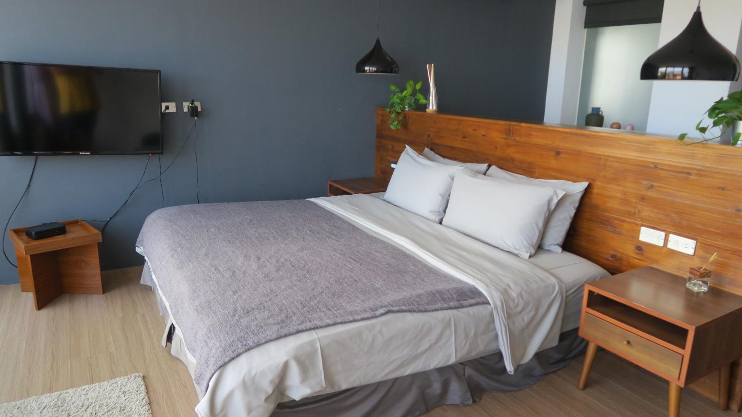 Deluxe, Double Bed, Side Sea View