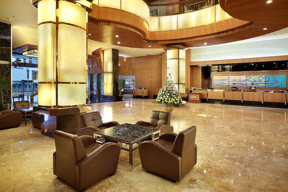 SWISS-BELHOTEL MALEOSAN MANADO 46/67