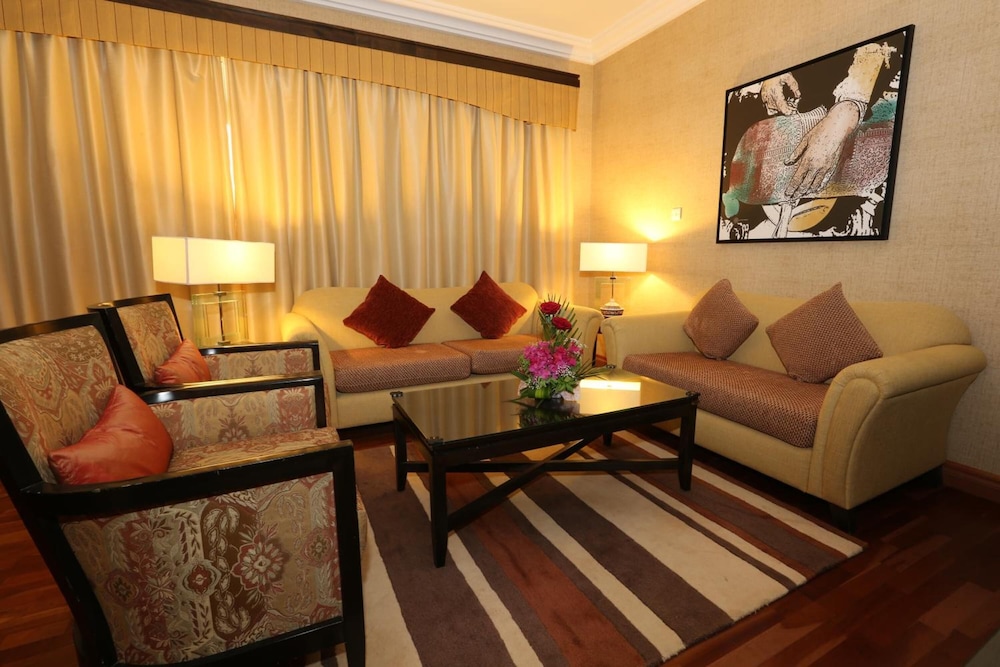 Azimut Hotel Khasab 24/42