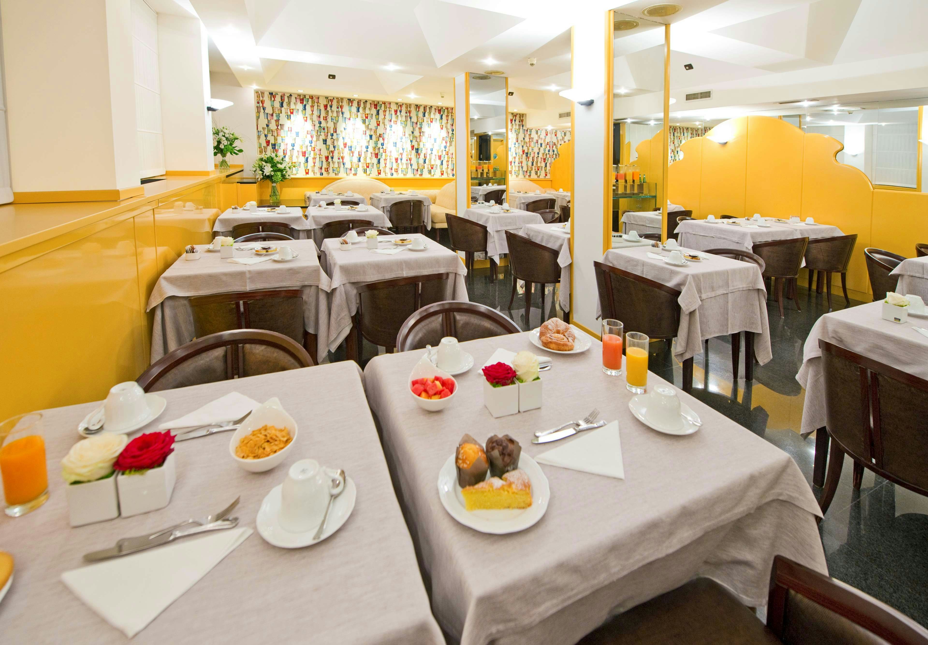 QC room Milano Porta Romana 28/33