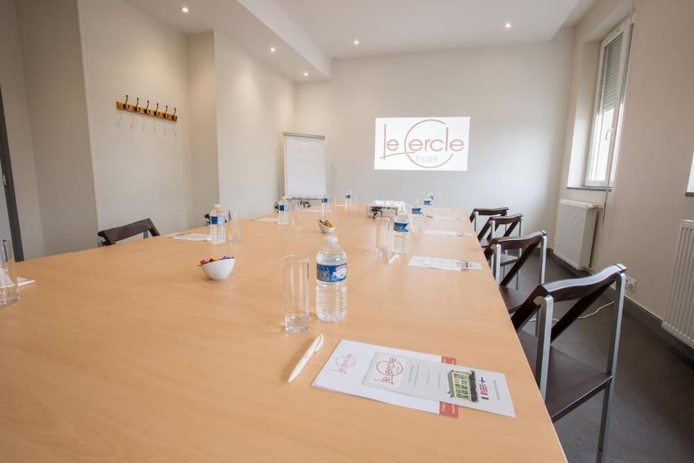 Hotel Le Cercle 35/50