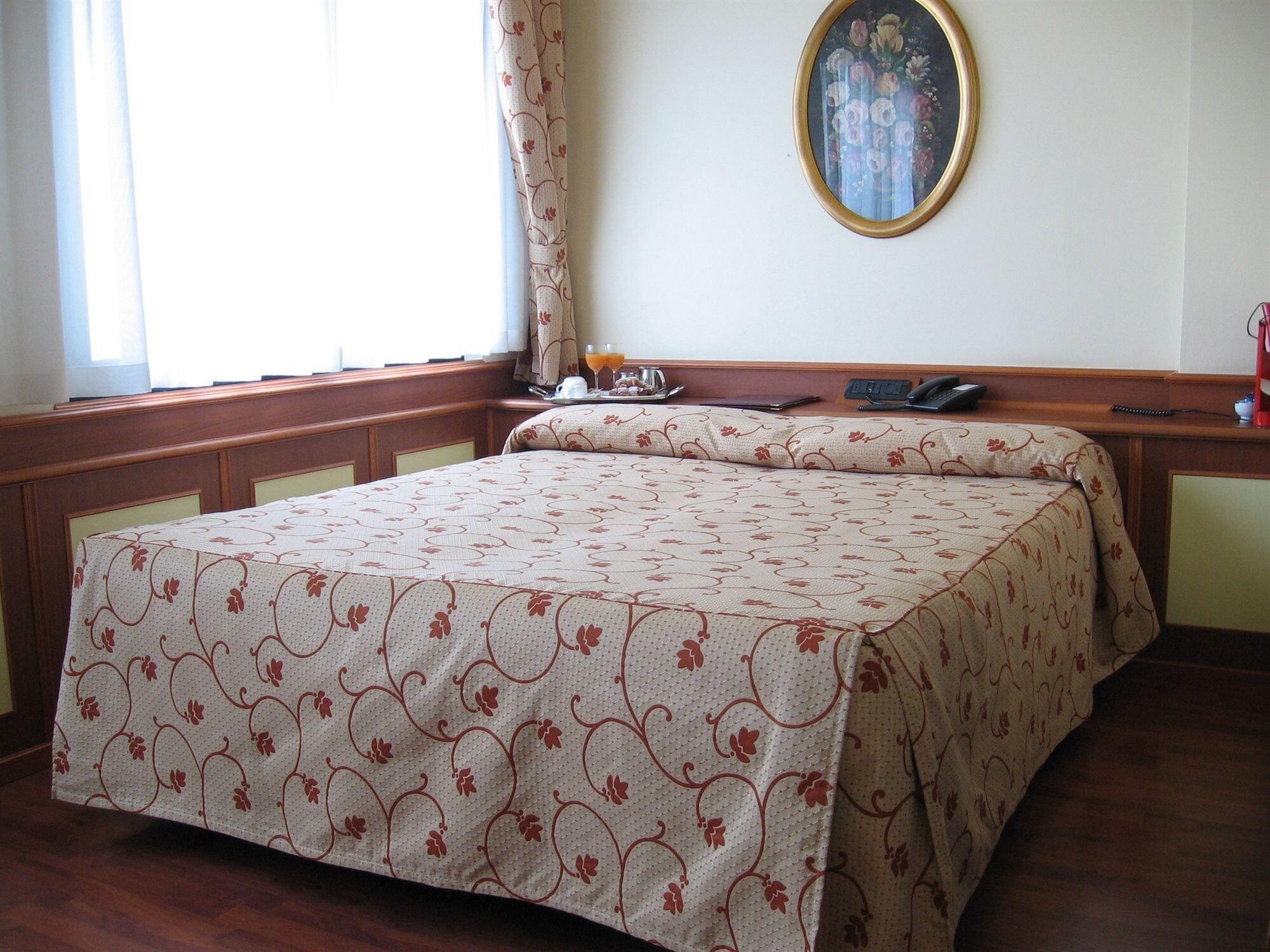 Hotel Melas 12/50