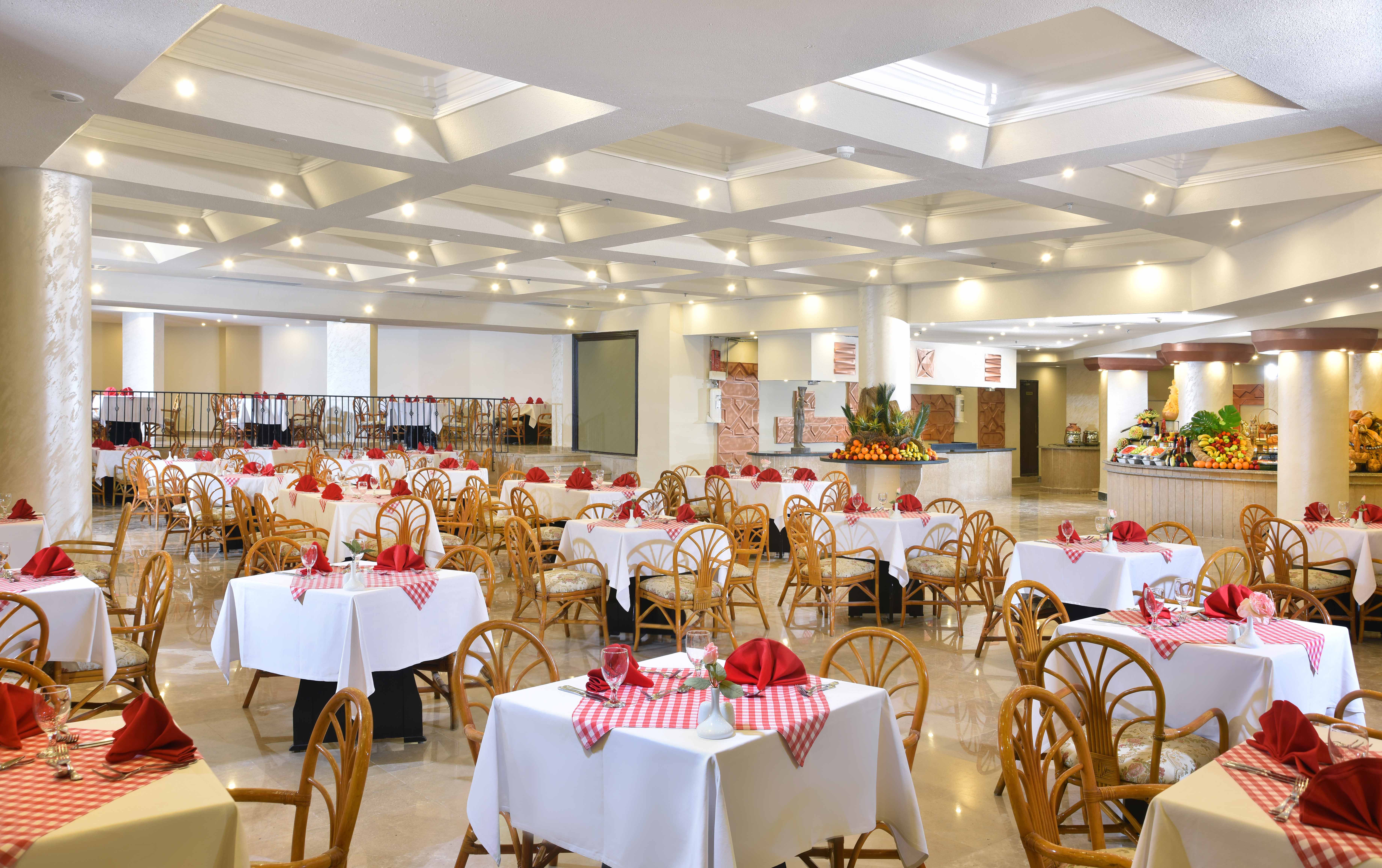 restaurant cafeteria