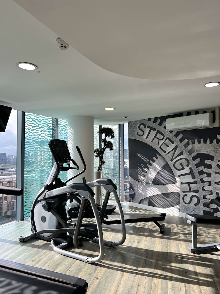Radisson Blu Birmingham 33/45