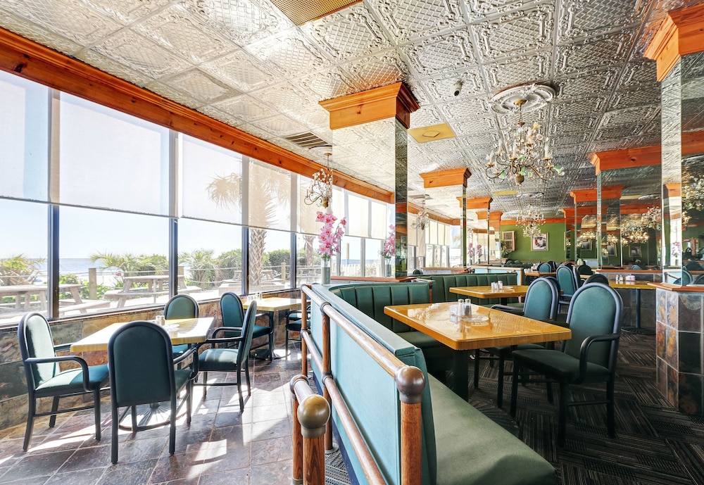 Sands Beach Club 56/69