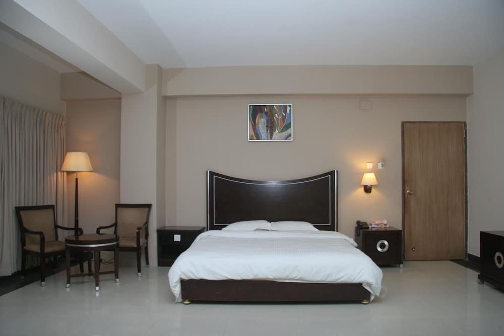 Nirvana Inn 22/50