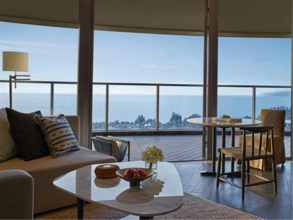 Rosewood Sanya 65/71