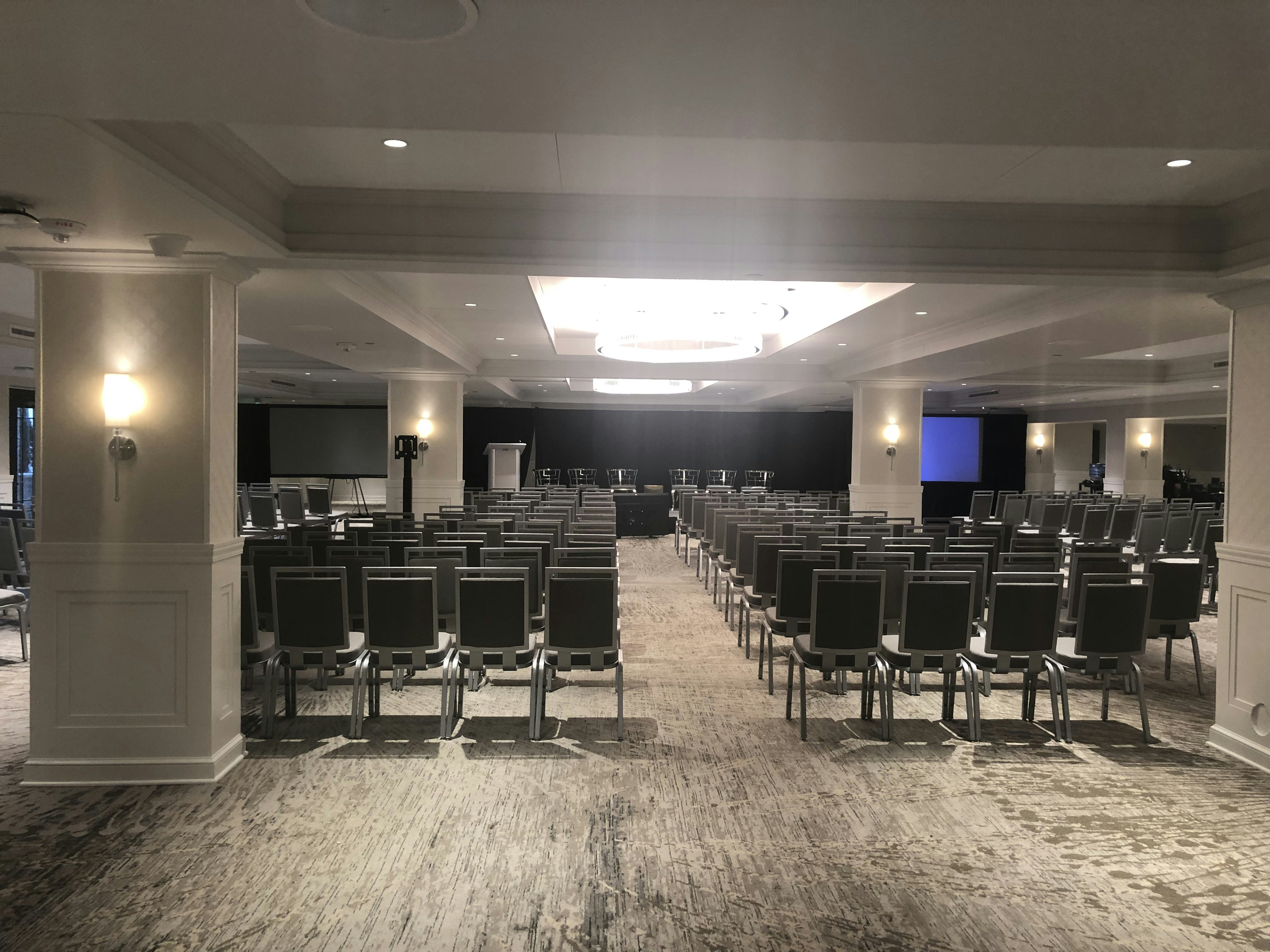 The Kingsley Bloomfield Hills - a DoubleTree by Hilton 61/62