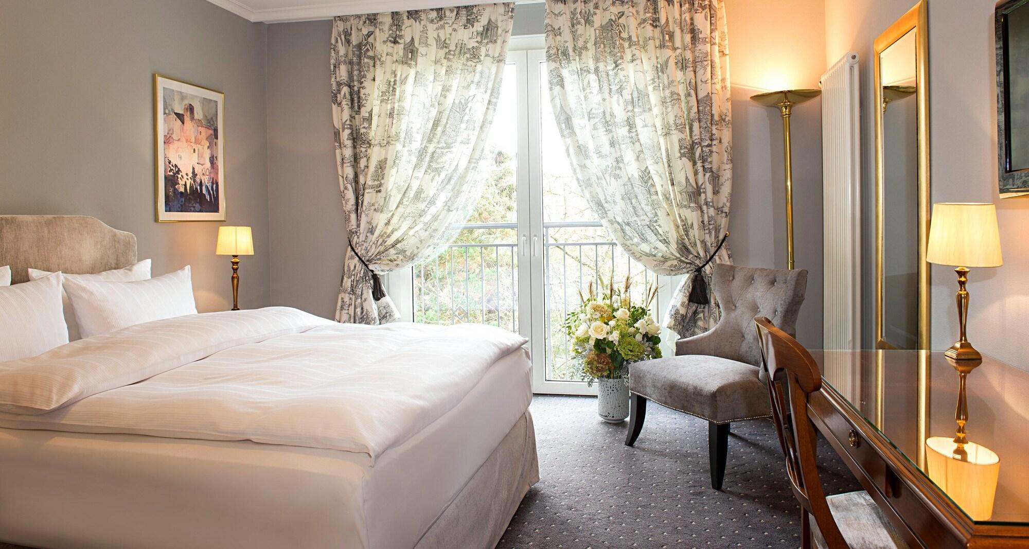 Superior, Double Bed, Park View, Garden Area