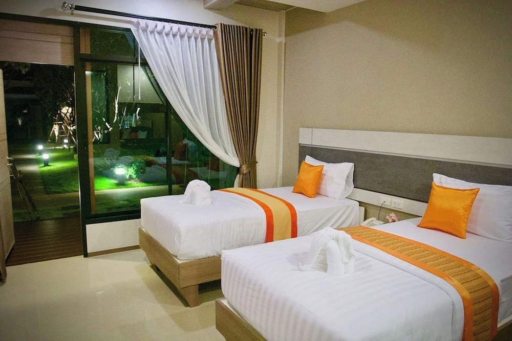 Chatnipa Beach Resort by Morseng 28/50