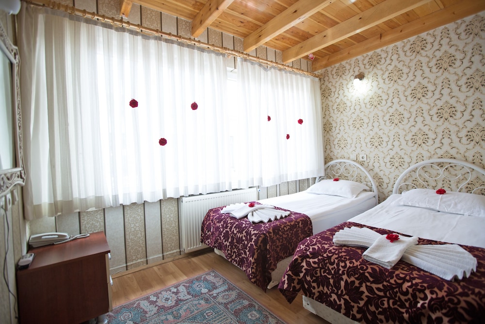 Sirkeci Emek Hotel 26/64