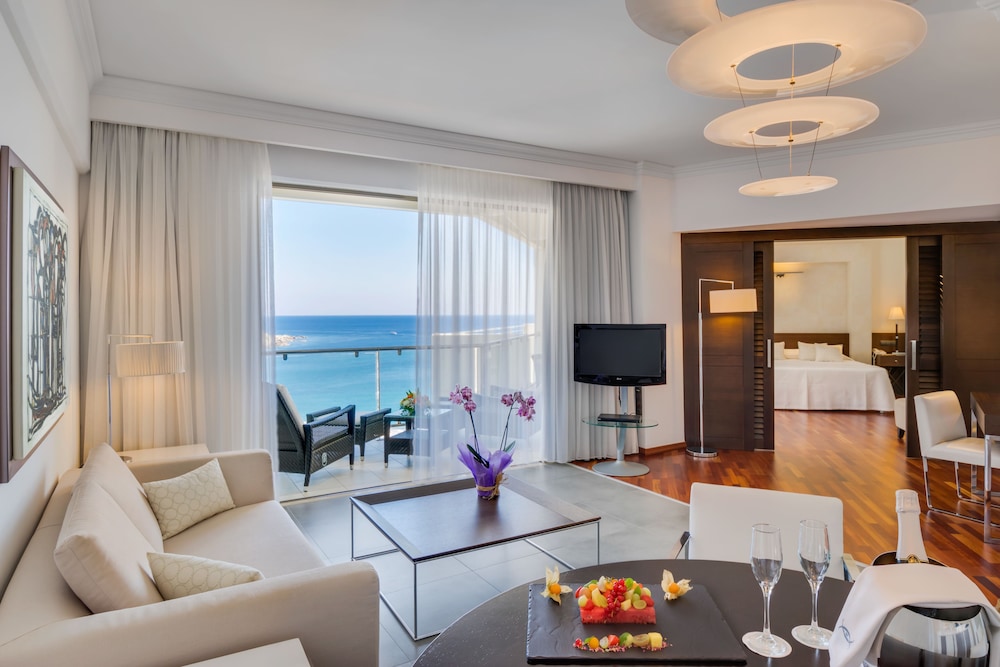 Elysium Resort and Spa 25/38