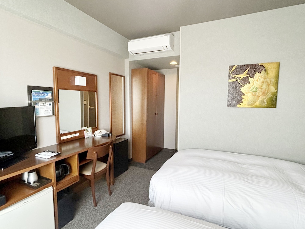 Hotel Route-Inn Iwata Inter 9/63