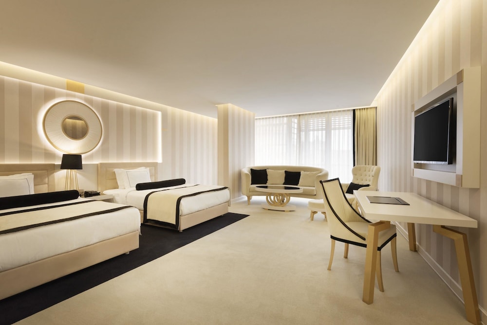 Ramada Hotel & Suites by Wyndham Istanbul Sisli 39/51