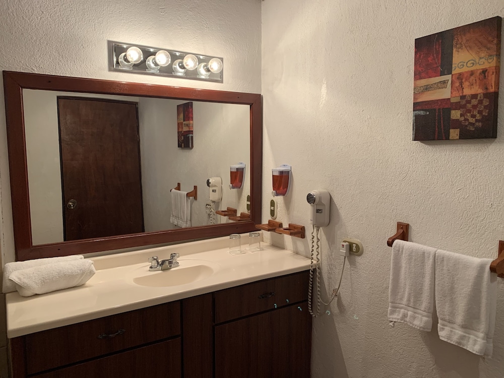 Trapp Family Country Inn 50/50