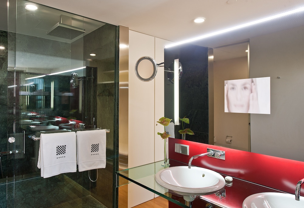 JUNIOR SUITE, STUDIO