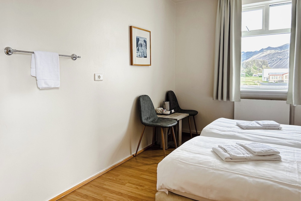 Hotel Jokull 8/50
