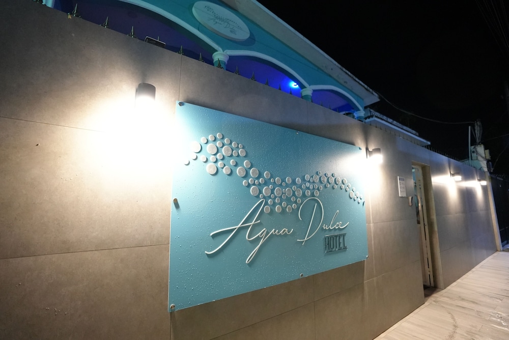 Hotel Agua Dulce 2/50