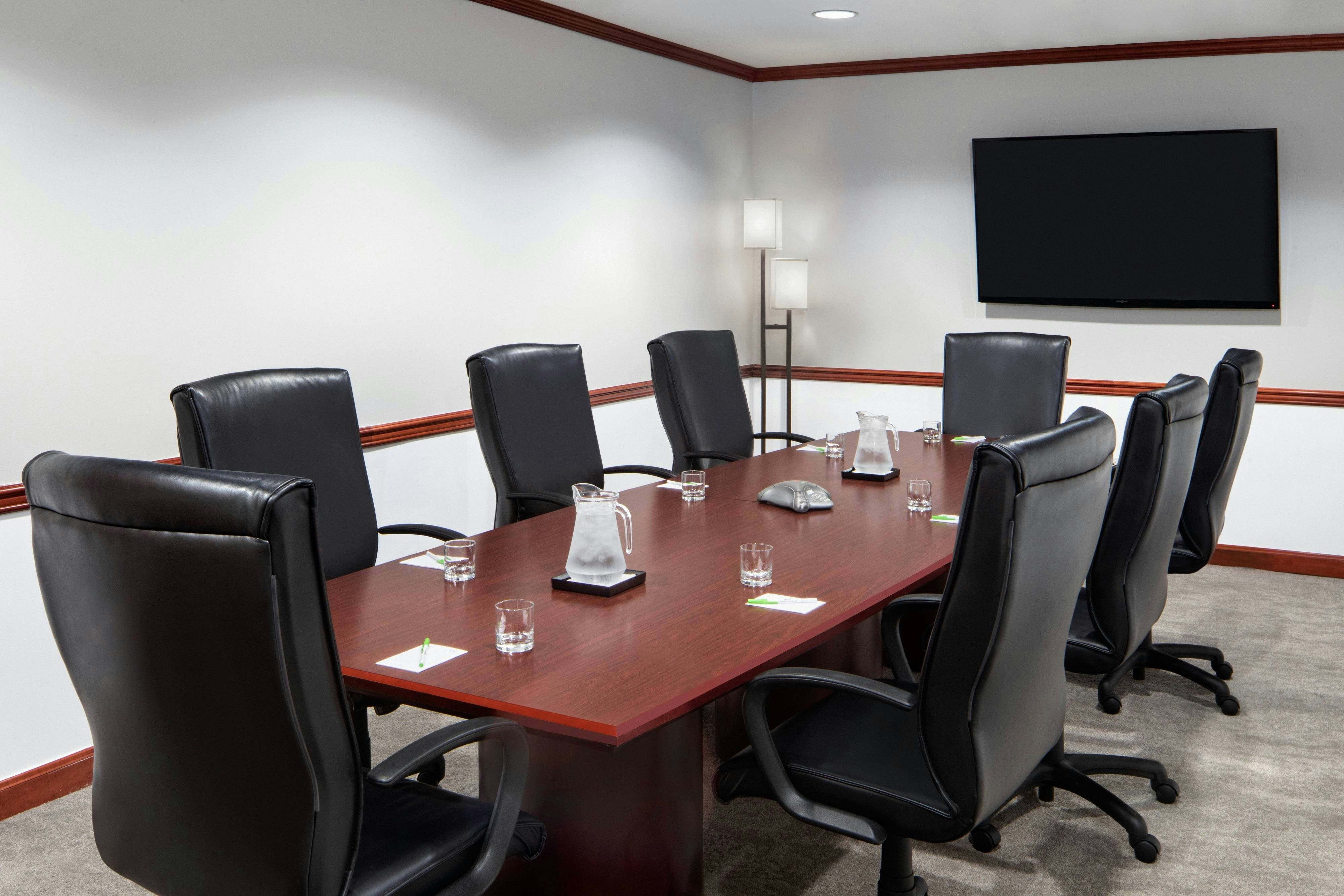 Courtyard By Marriott Stamford Downtown 10/11