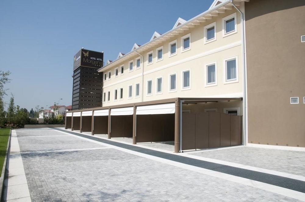 Hotel Morgana 25/28