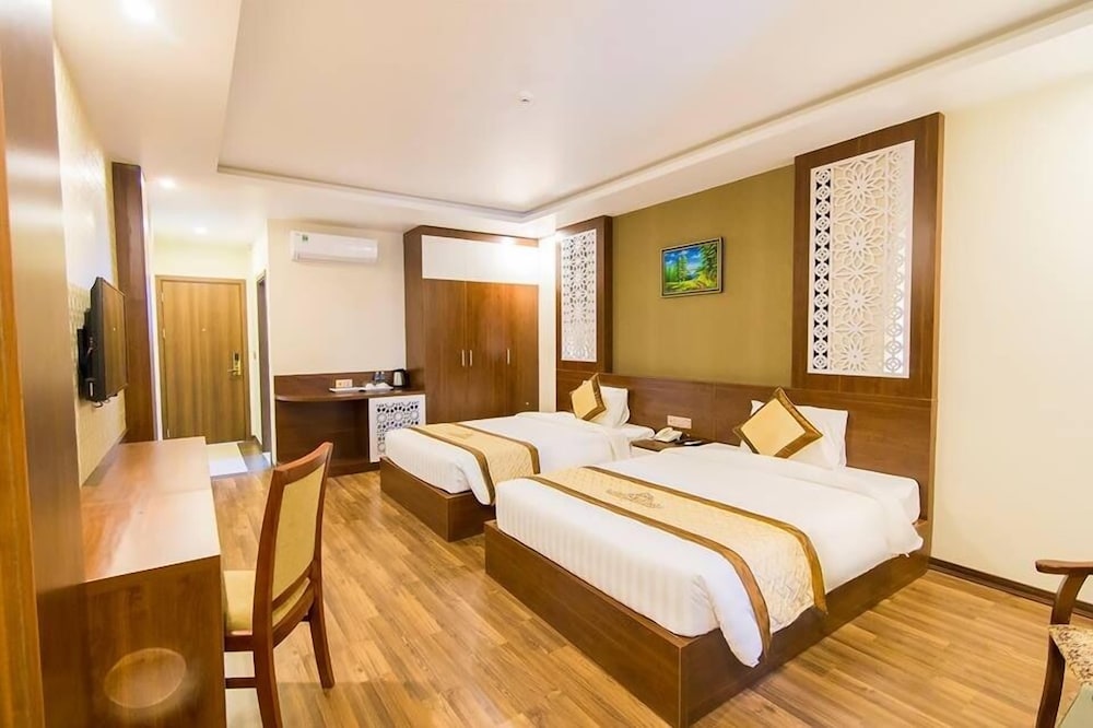 DELUXE, TWIN BEDS