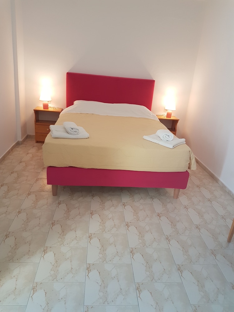 Arhodiko Hotel 15/72