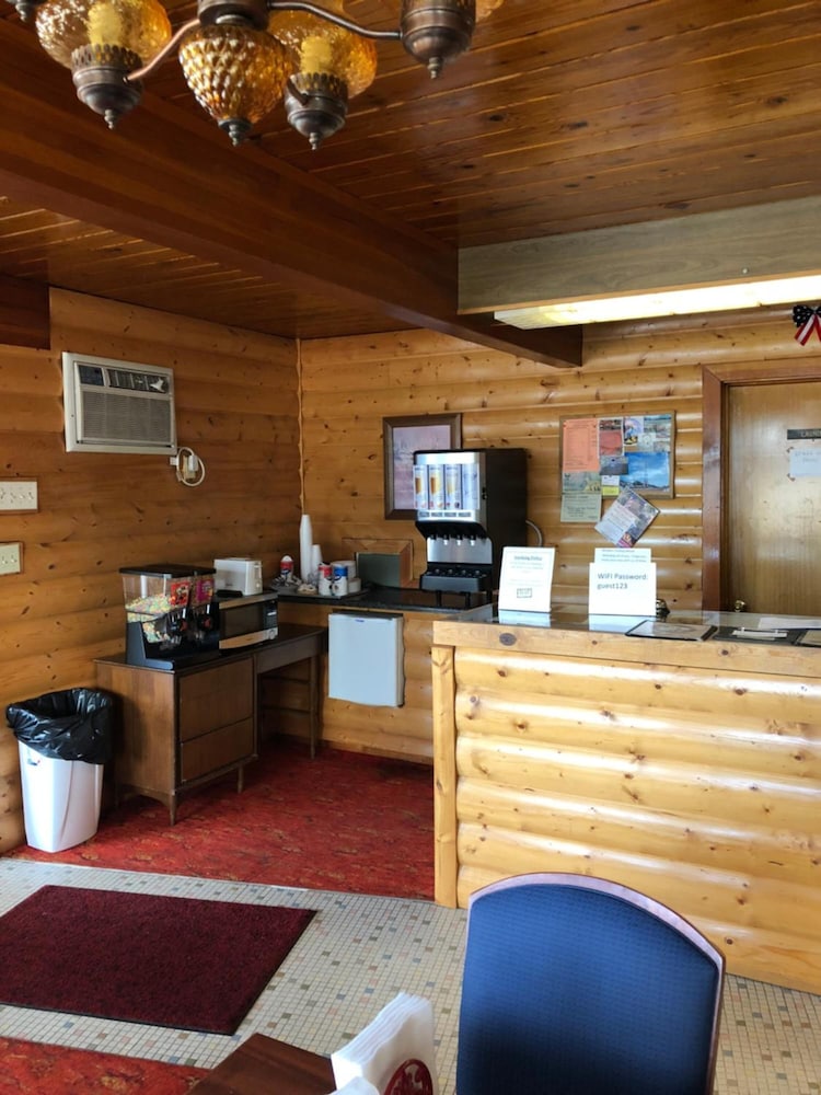 Love Hotels Western Holiday at Harlan Lake NE 9/51