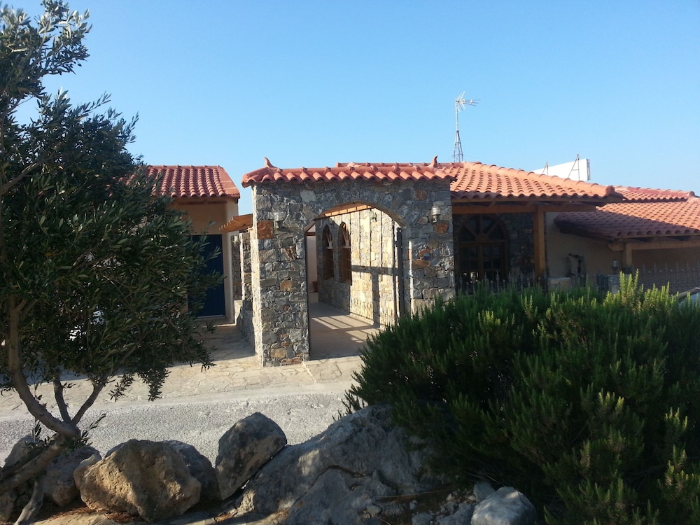 Creta Suites 67/70