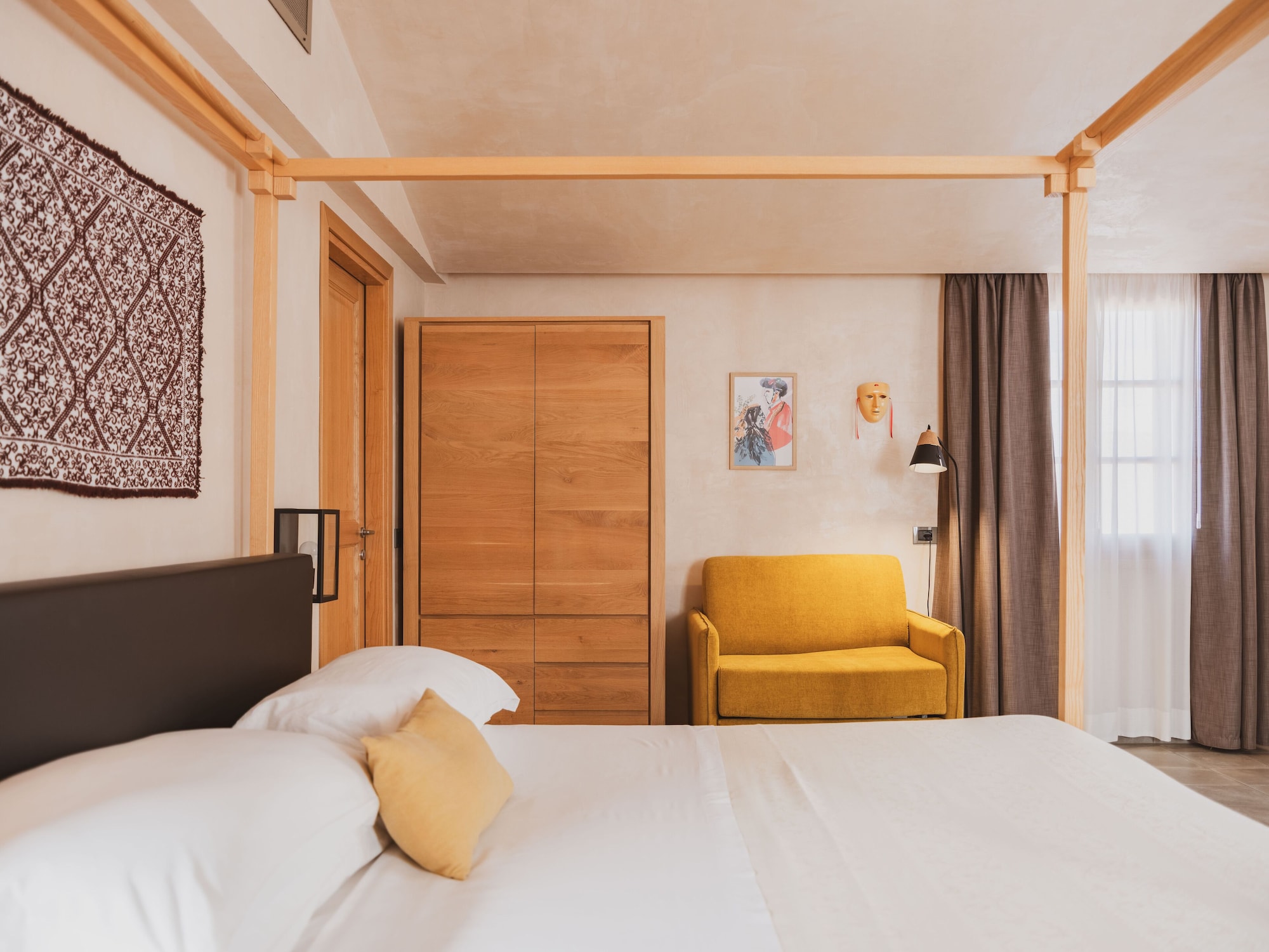 SMART, JUNIOR SUITE
