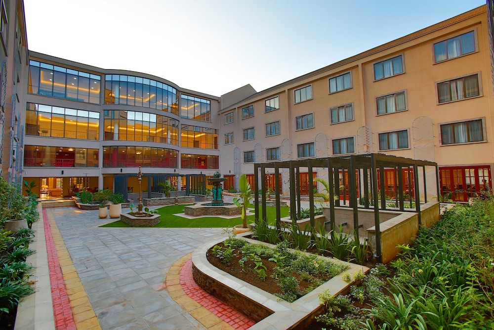 Sarova Woodlands Hotel Spa 44/50