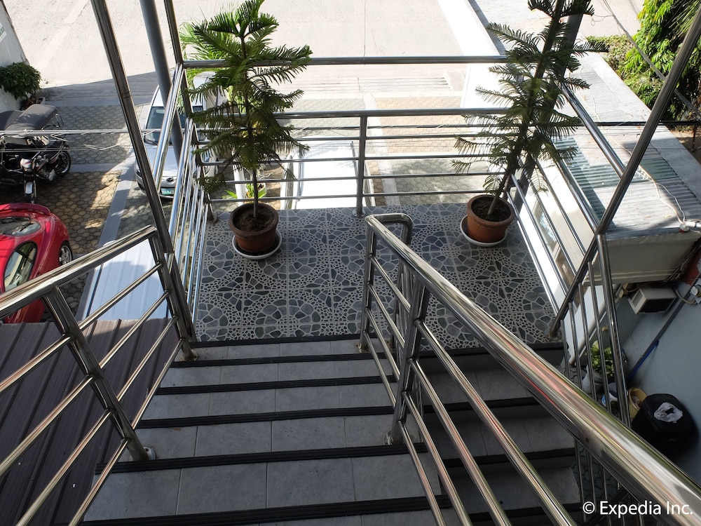 Centrium Condominium Hotel 25/26