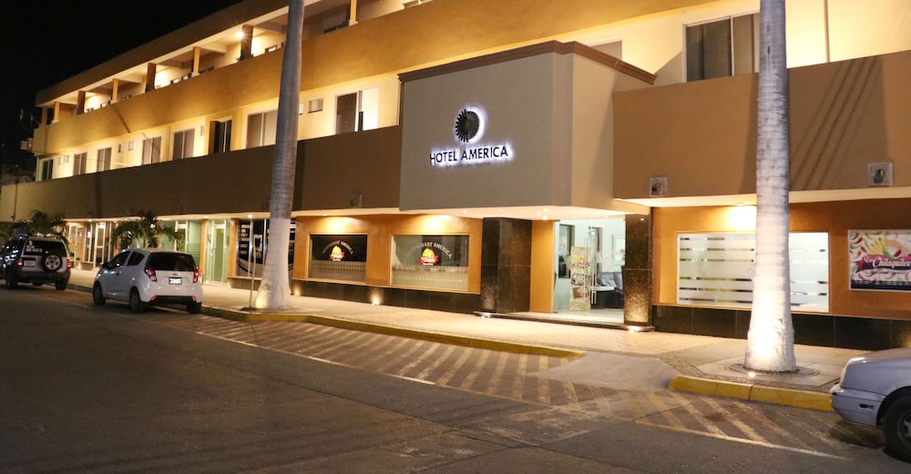 Hotel America Palacio 5/74