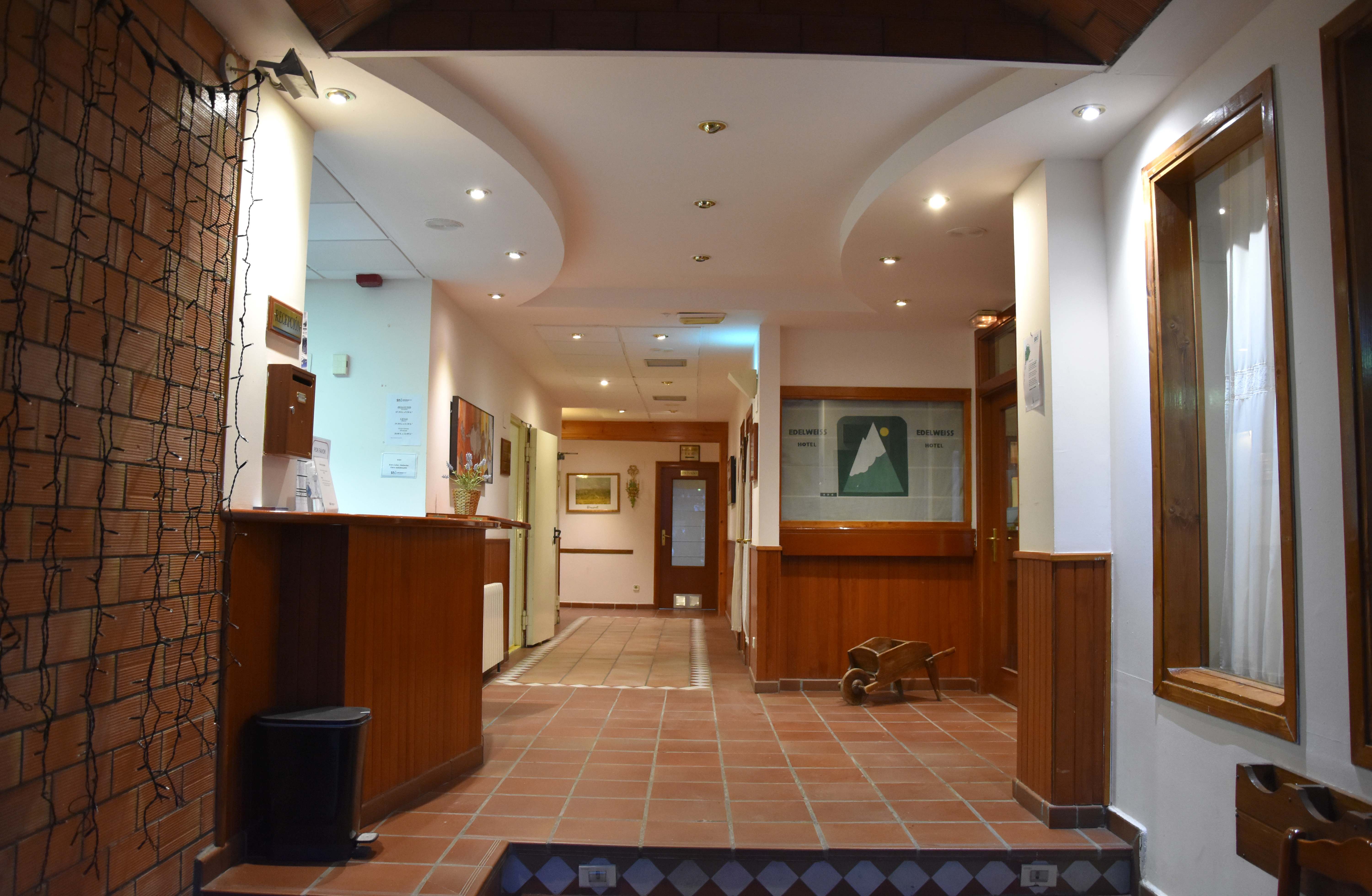 Apartamentos SNO Edelweiss 7/50