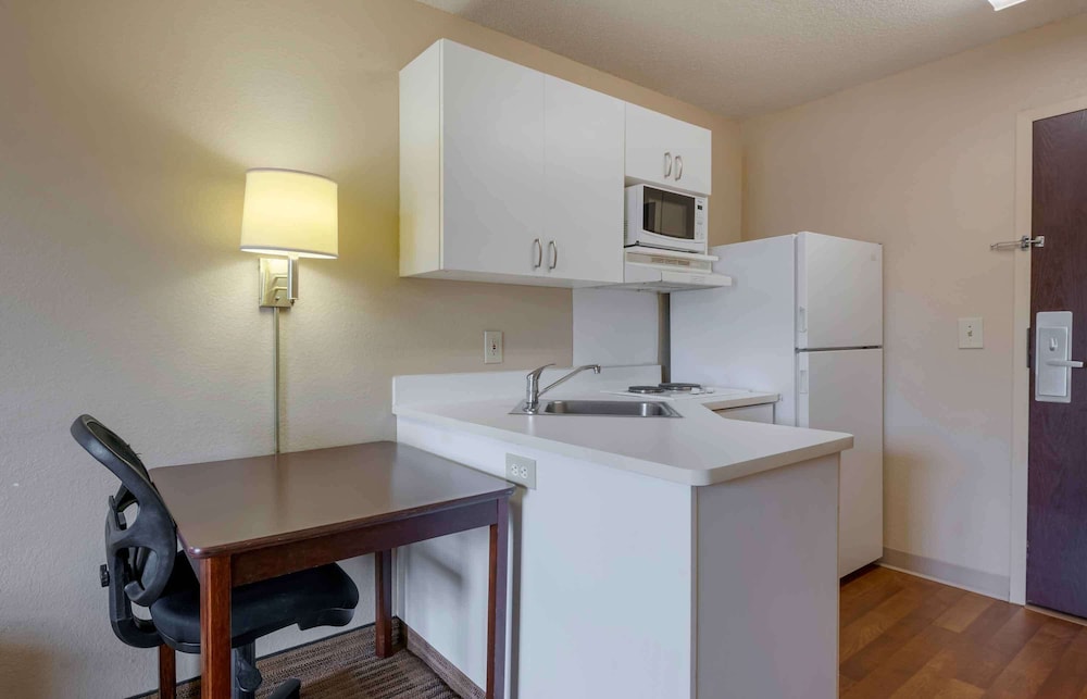 Extended Stay America Suites Orlando Lake Mary 1036 Greenwoo 53/53