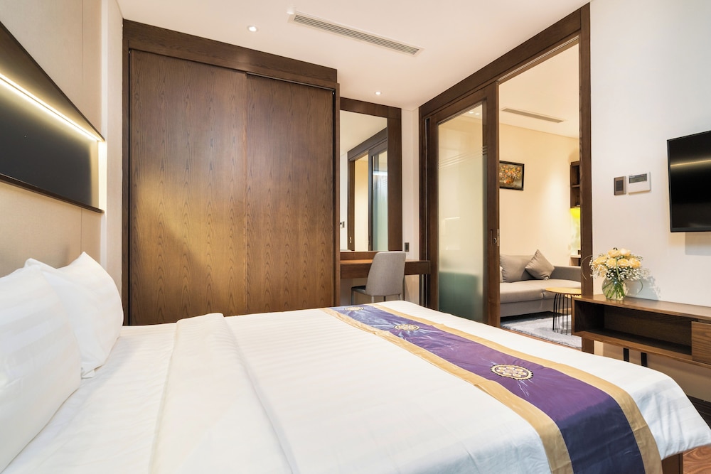 DELUXE, TWIN BEDS