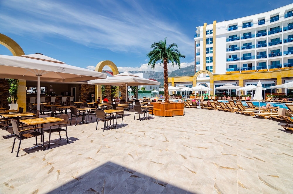 The Lumos Deluxe Resort Hotel and Spa 54/60