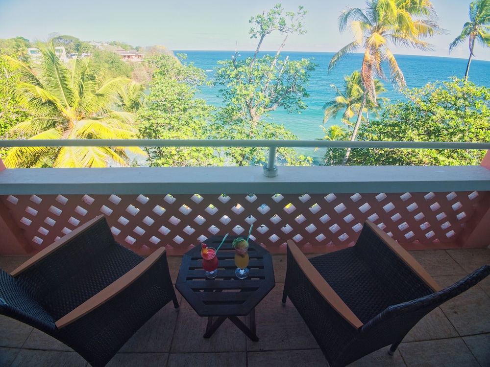 Blue Haven Hotel 7/58