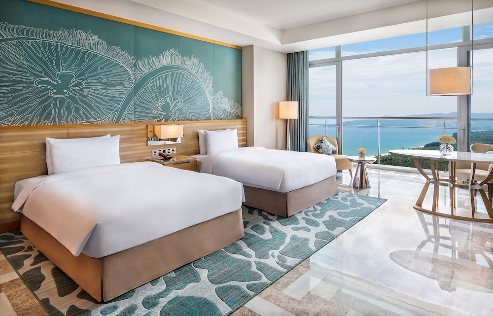 Imperial Club, Deluxe, 2 Queen Beds, Ocean View