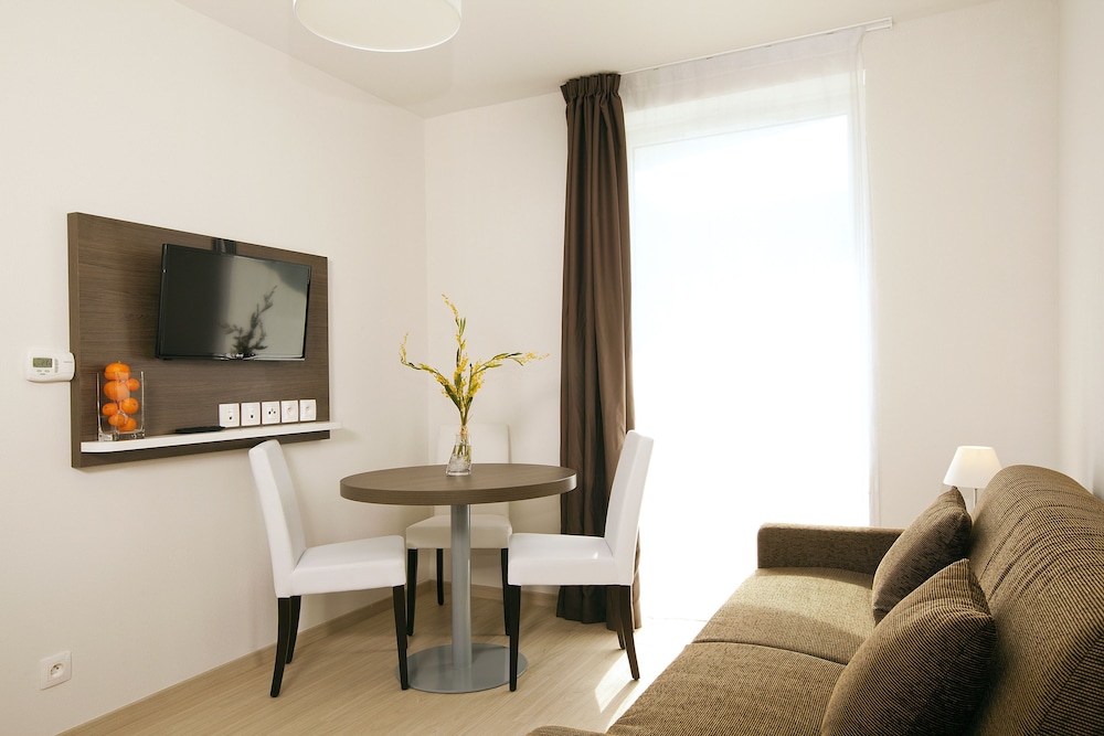 Sejours & Affaires Massy Atlantis 23/33