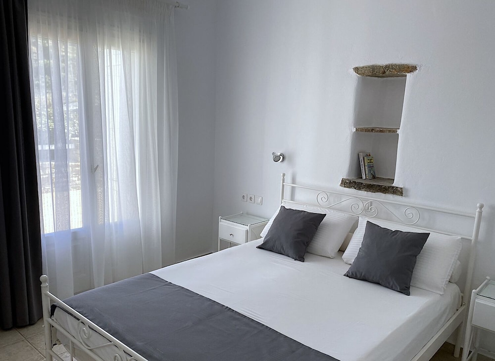 Antiparos View 6/50