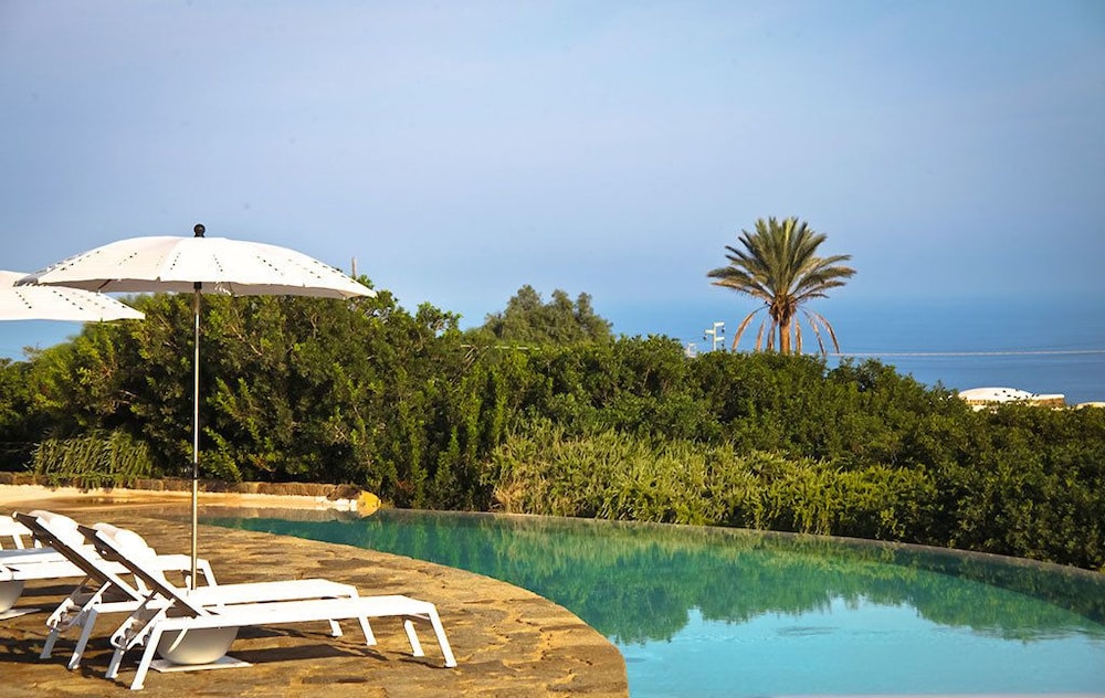 Zubebi Resort 35/50