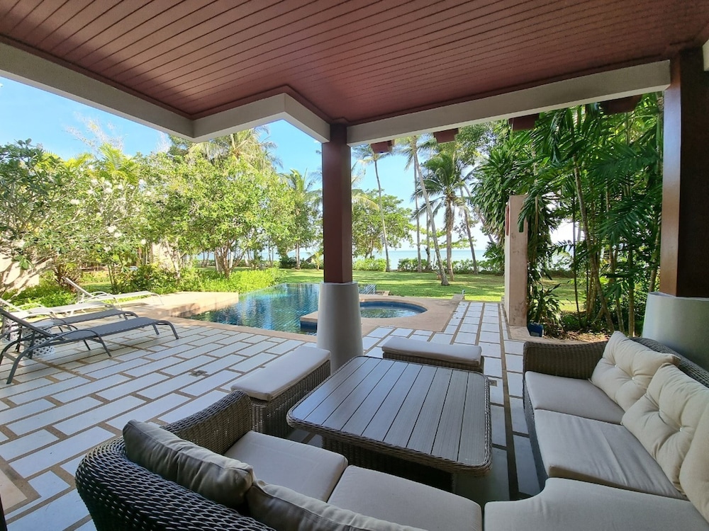 Amatapura Beach Villa 12 37/57