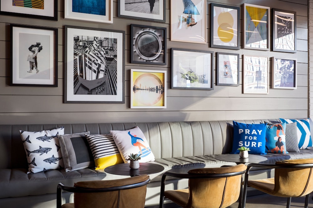 Moxy San Diego Downtown/Gaslamp Quarter 24/26